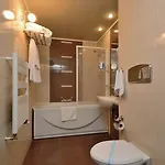 Szálloda Sana