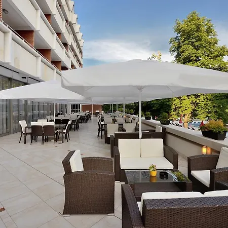 Hotel Sana 3*